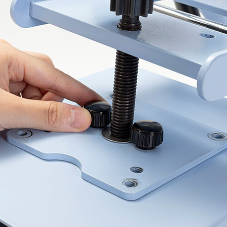 Prasa do ochraniaczy na golenie Craft Express